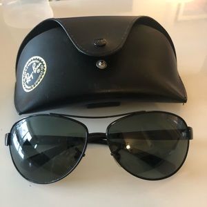 Black raybans